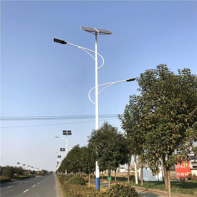8米双臂太阳能路灯